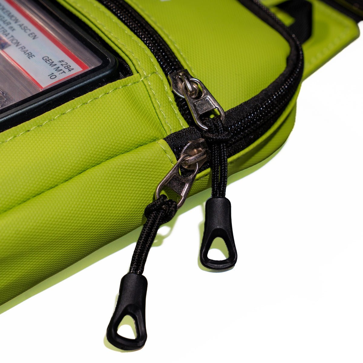 The Crest | TCG Slab Display Bag